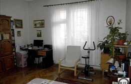 De vanzare apartament cu 2 camere, 76 mp utili, in zona Facultatii de Litere