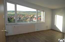 Imobil constructie noua, acces facil vad comercial!