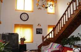 Centru De Afacere Format Din: PENSIUNE, DUPLEXURI, TERENURI si CASE INDIVIDUALE