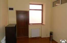 Spatiu comercial ultracentral polivalent, 268 mp utili, cu 10 locuri de parcare!