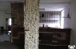 Spatiu de inchiriat, 170 mp, cu terasa de 230 mp, zona Brancusi!