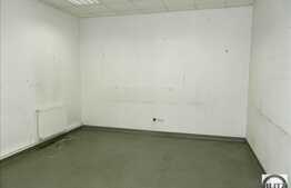 Spatiu comercial in zona cu magazine si trafic pietonal bun! Vitrina 5 ml !