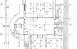 Inchiriere spatiu 470 mp in zona centrala, renovat, 11 locuri de parcare, terasa