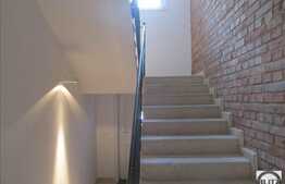 Inchiriere spatiu 470 mp in zona centrala, renovat, 11 locuri de parcare, terasa