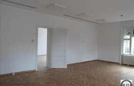 Inchiriere spatiu 470 mp in zona centrala, renovat, 11 locuri de parcare, terasa