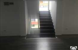 Imobil cu destinatie comerciala, medicala sau birouri