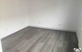 Imobil la strada cu locuri de parcare pentru sediu companie