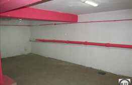 Spatiu comercial, 120 mp utili, vitrina la strada, zona Piata Karl Leibknecht!