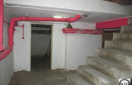 Spatiu comercial, 120 mp utili, vitrina la strada, zona Piata Karl Leibknecht!