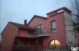 Imobil tip casa, 482 mp utili, pretabil pentru multiple activitati comerciale!