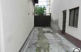 Spatiu 210 mp pentru show-room, vitrina de 4 m!