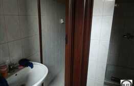 Spatiu 210 mp pentru show-room, vitrina de 4 m!