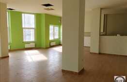 Spatiu comercial in Piata Cipariu cu acces din strada, suprafata utila de 235 mp