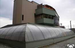 Centru Comercial De Prestigiu !!