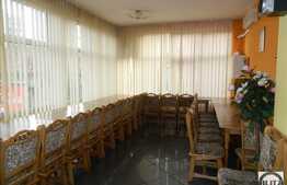 Spatiu comercial 170 mp utli si 400 mp terasa, locatie cu vizibilitate