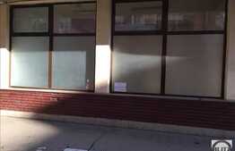 Spatiu comercial de inchiriat, 300 mp, cu vitrina de 15 m latime!