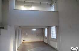 Spatiu comercial pretabil pentru sediu firma/showroom
