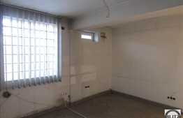 Spatiu comercial pretabil pentru sediu firma/showroom