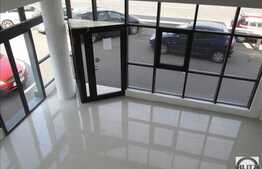 Spatiu de vanzare, 120 mp utili, in zona semicentrala!