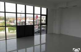 Spatiu de vanzare, 120 mp utili, in zona semicentrala!