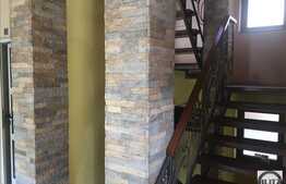 Imobil finisat, 300 mp, in Piata Muzeului, cu potential!