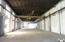 Spatiu industrial de inchiriat, 550 mp utili + pod rulant de 3 t