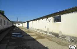 Spatiu de depozitare in Floresti!