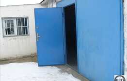 Hala  la 3 km de Autostrada Transilvania! Constructie veche, renovata!