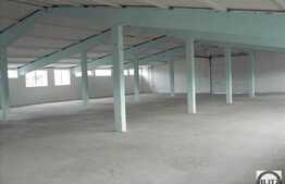 Hala  la 3 km de Autostrada Transilvania! Constructie veche, renovata!