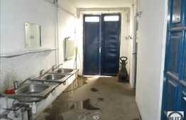 Spatiu potrivit pentru service-auto!