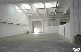 1820 mp. Compartimentabil dupa necesitati. Acces TIR !