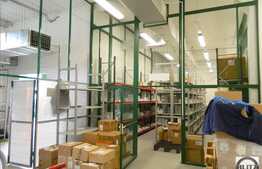 Spatiu integral renovat cu 806 mp utili