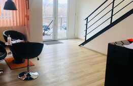 1800 de mp hala cu 300 mp de birouri, acces la 2 rampe