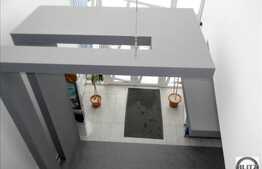 Spatiu cu 850 mp utili si 2500 mp teren! Pod rulant cu o capacitate de 12.5t.