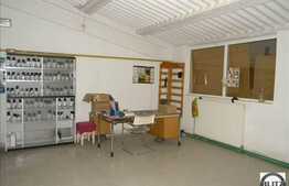 1300 mp spatiu cu 2100 mp de teren in zona Gilau!