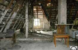 De vanzare apartament cu 4 camere, 120 mp utili plus pod, cu 2 locuri de parcare