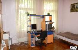 De vanzare apartament cu 4 camere, 120 mp utili plus pod, cu 2 locuri de parcare