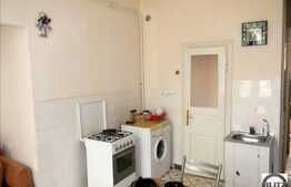 De vanzare apartament cu 4 camere, 120 mp utili plus pod, cu 2 locuri de parcare