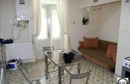 De vanzare apartament cu 4 camere, 120 mp utili plus pod, cu 2 locuri de parcare