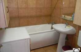 Apartament cu 2 camere de vanzare, semidecomandat in zona strazii Motilor