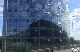 Hala noua cu 600 mp utili si 10 locuri de parcare