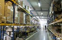 Hala de inchiriat 1100 mp utili, teren 1000 mp, imobil nou, acces la sosea!