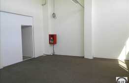 Spatiu renovat ! Acces TIR usor. 1760 mp utili !