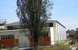 Spatiu renovat ! Acces TIR usor. 1760 mp utili !