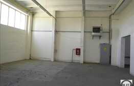 Spatiu renovat ! Acces TIR usor. 1760 mp utili !