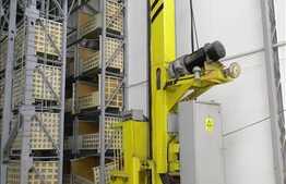 Spatiu renovat ! Acces TIR usor. 1760 mp utili !