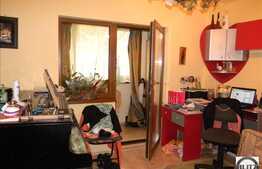 De vanzare apartament cu 3 camere, 63 mp utili, in imobil reabilitat termic