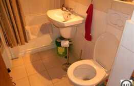 De vanzare apartament cu 3 camere, 63 mp utili, in imobil reabilitat termic