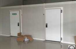 Hala moderna, 900 mp, curte 1000 mp, in zona foarte buna!