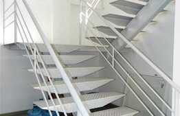 Spatiu industrial constructie 2008 cu 3800 mp teren